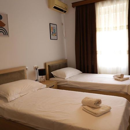 Daniel City Center Apartment Berat Exterior foto