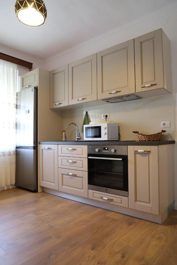 Daniel City Center Apartment Berat Exterior foto